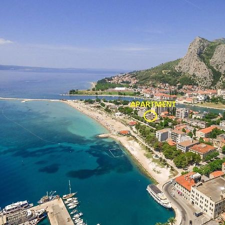 Ap Punta Next To Sandy Beach, Apartment With Garden Omiš Extérieur photo